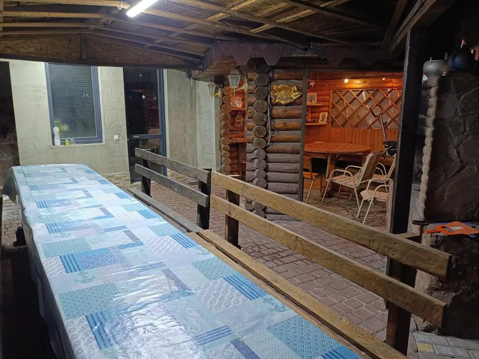 Оренда котеджу 187 м², Почайнинська вул.