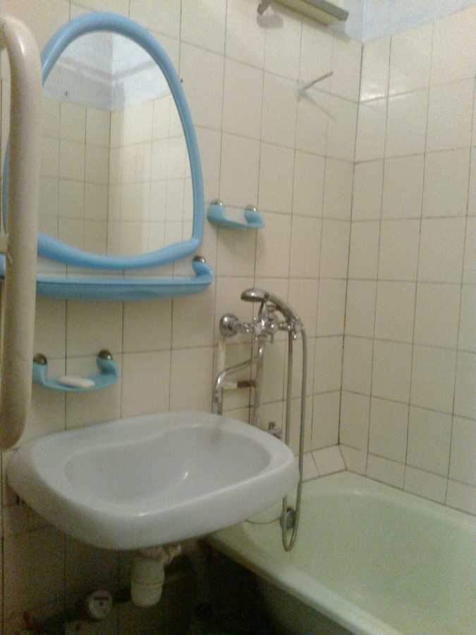 Продаж 1-кімнатної квартири 40 м², Автозаводська вул., 93