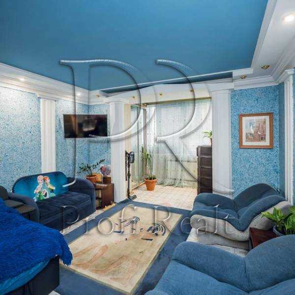 Продаж 3-кімнатної квартири 71 м², Павла Тичини просп., 8