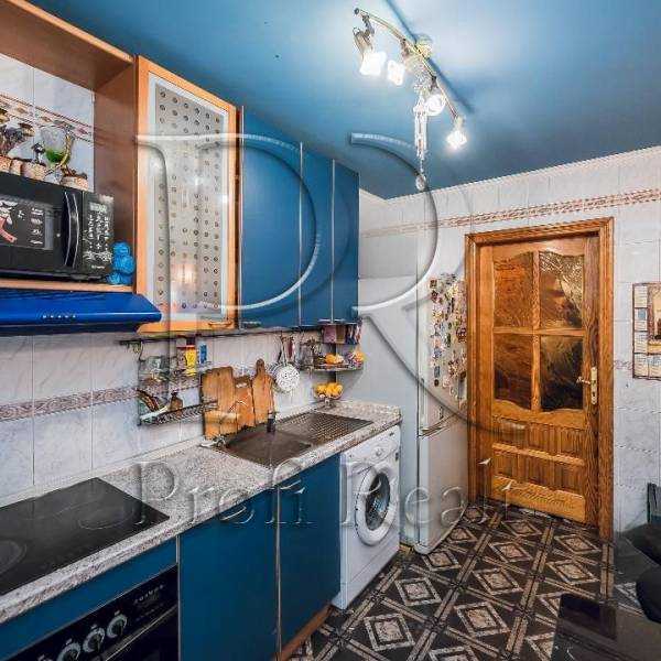 Продаж 3-кімнатної квартири 71 м², Павла Тичини просп., 8