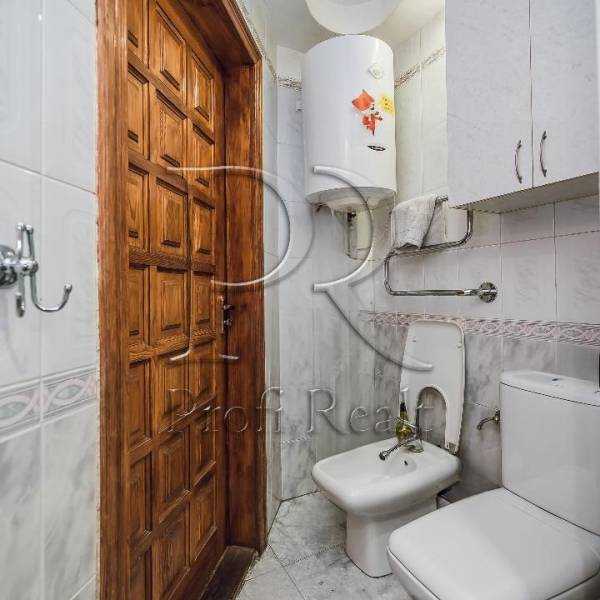 Продаж 3-кімнатної квартири 71 м², Павла Тичини просп., 8