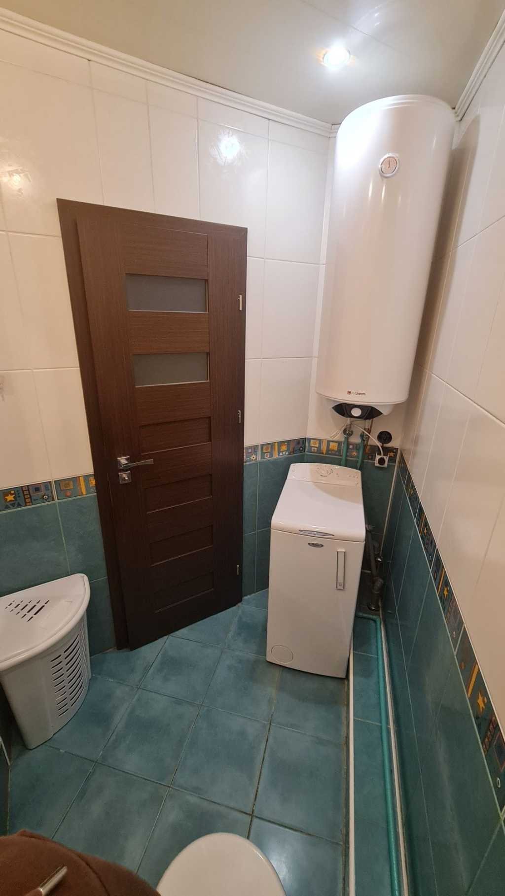 Оренда 3-кімнатної квартири 96 м², Святошинська пл., 1/1