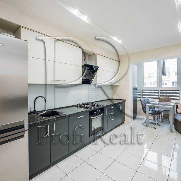 Продаж 3-кімнатної квартири 92 м², Жулянська вул., 1В