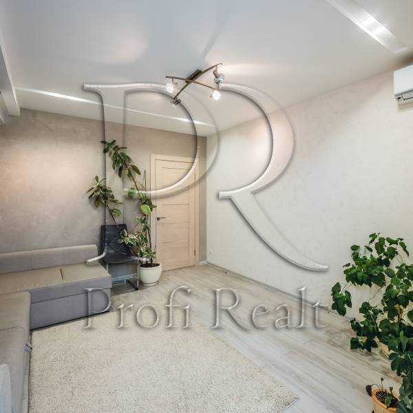 Продаж 3-кімнатної квартири 92 м², Жулянська вул., 1В