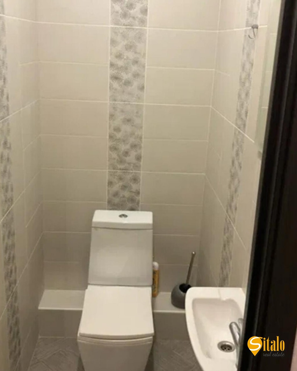 Продаж 2-кімнатної квартири 81.8 м², Дніпровська наб., 26