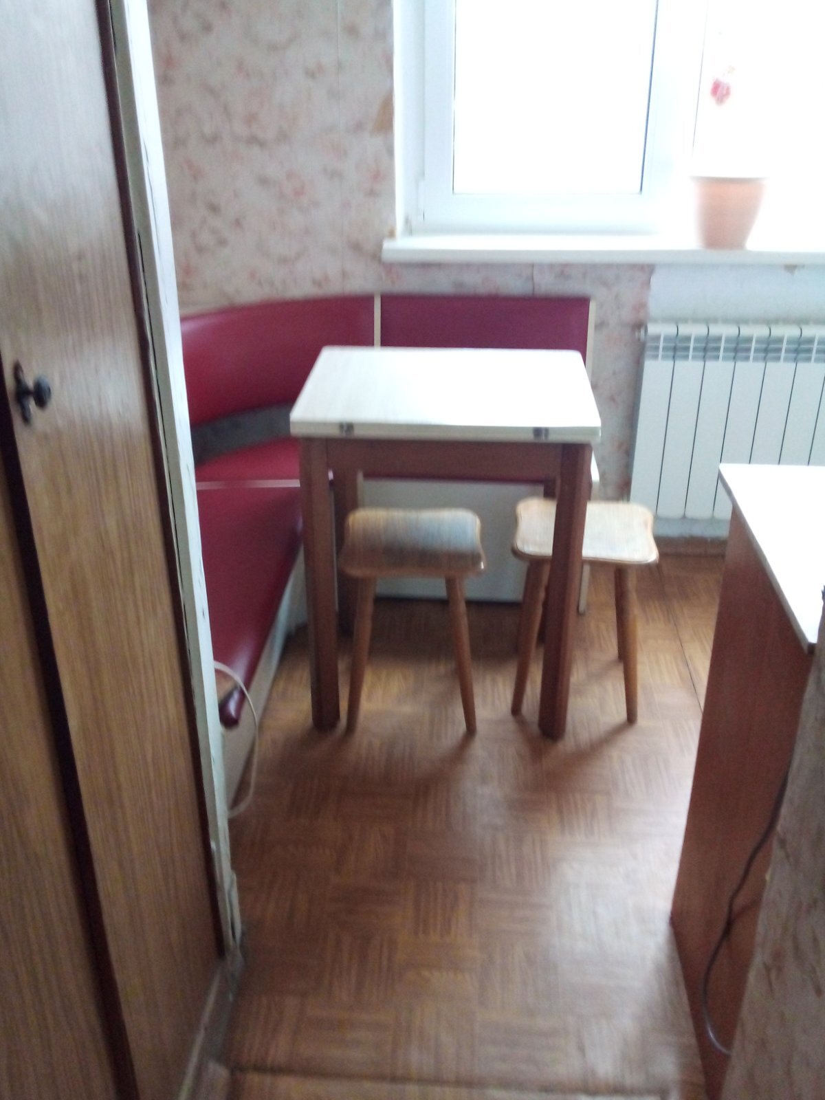 Продаж 2-кімнатної квартири 46 м², Золочівська вул., 24А