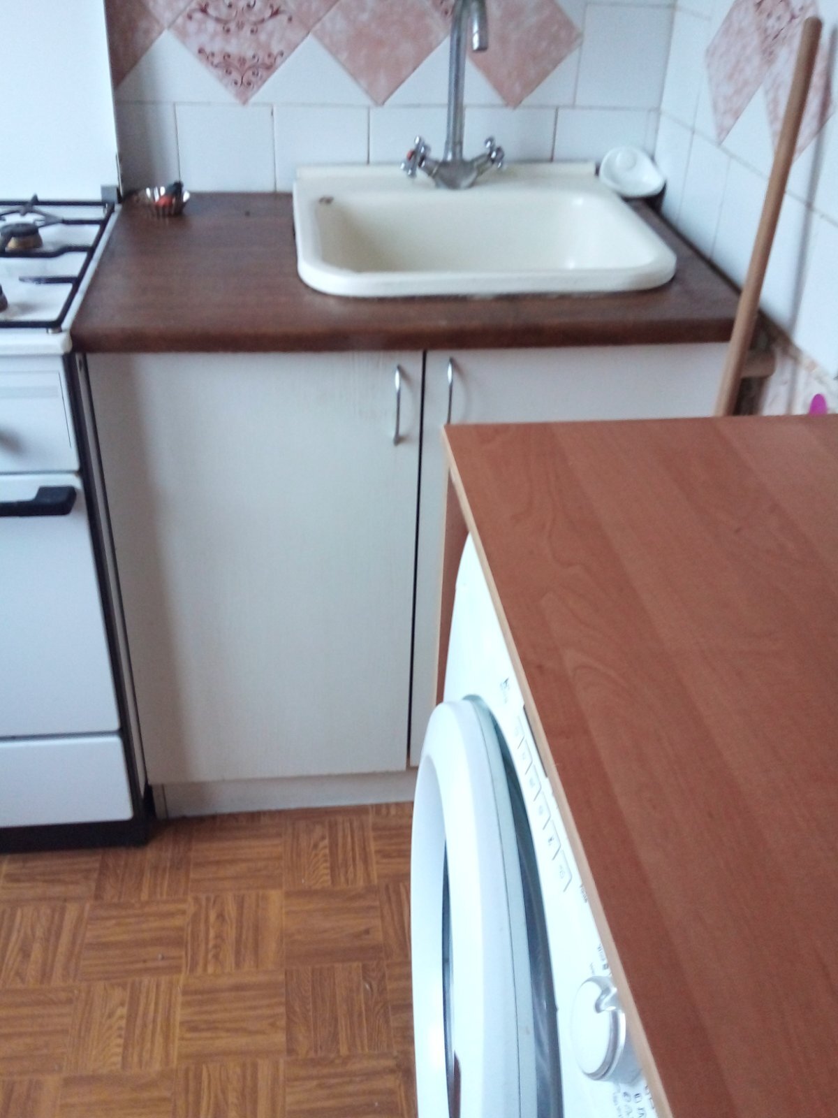 Продаж 2-кімнатної квартири 46 м², Золочівська вул., 24А