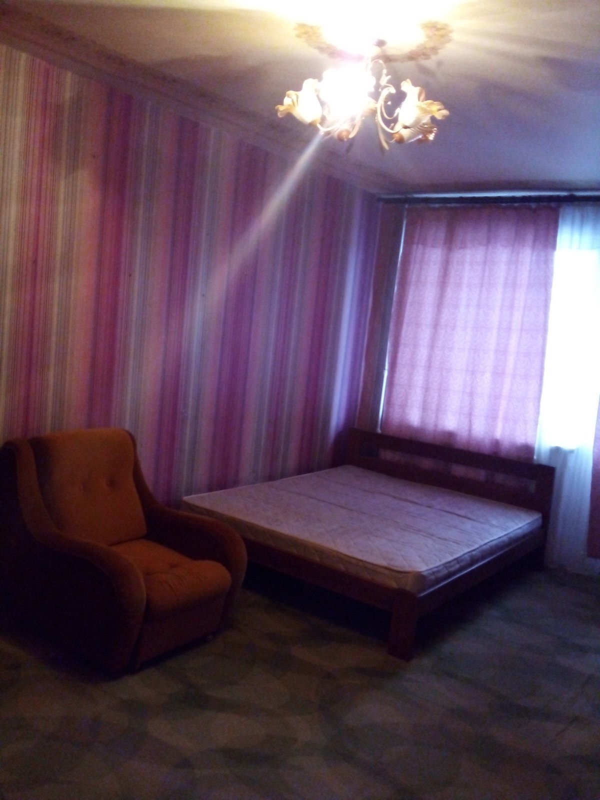 Продаж 2-кімнатної квартири 46 м², Золочівська вул., 24А