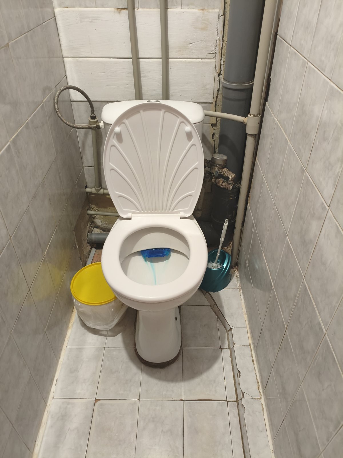 Продаж 2-кімнатної квартири 46 м², Золочівська вул., 24А