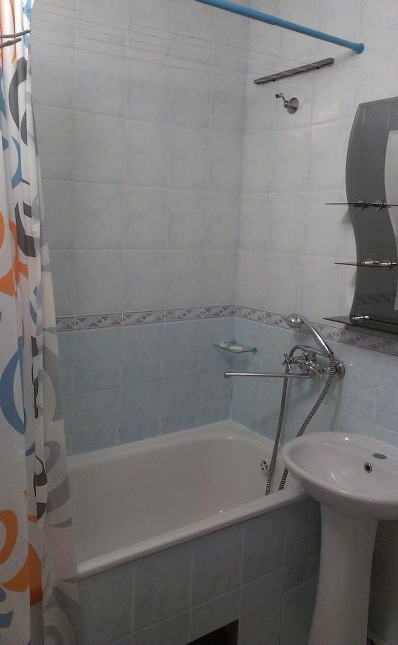 Продаж 1-кімнатної квартири 41 м², Артеківська вул.