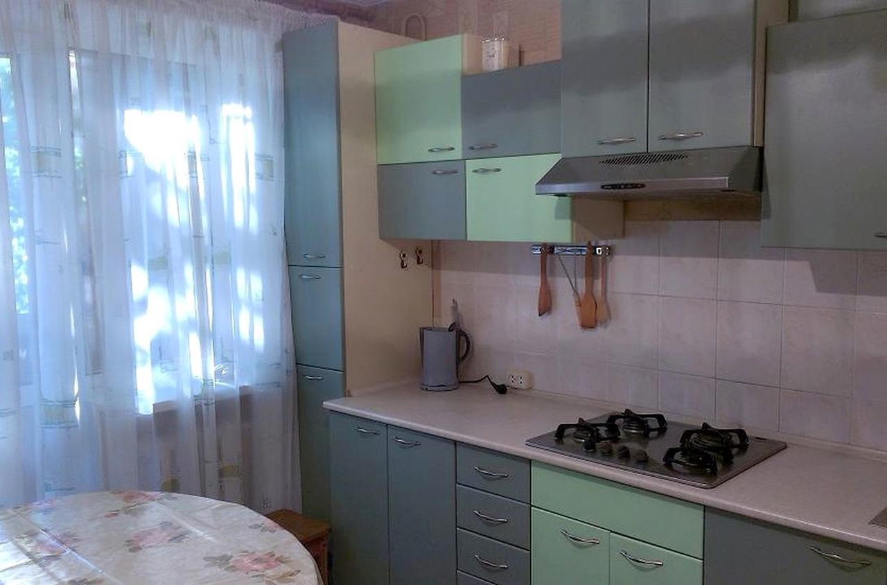 Продаж 1-кімнатної квартири 41 м², Артеківська вул.