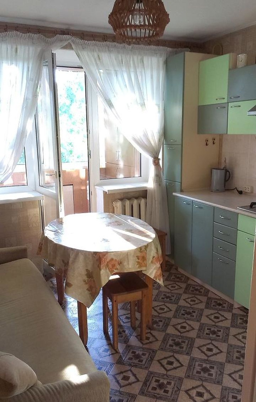 Продаж 1-кімнатної квартири 41 м², Артеківська вул.