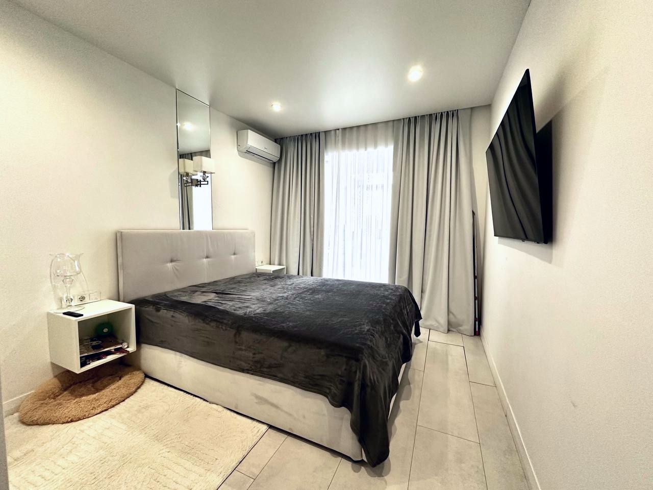 Продаж 3-кімнатної квартири 65 м², Новорічна вул., 53