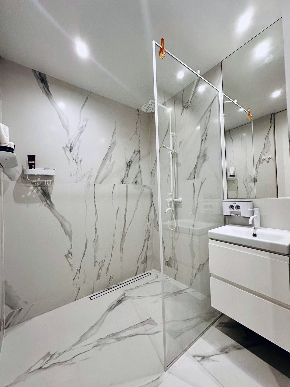 Продаж 3-кімнатної квартири 65 м², Новорічна вул., 53