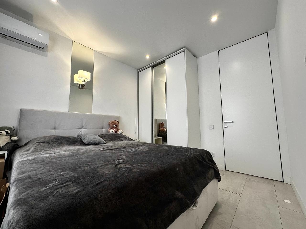 Продаж 3-кімнатної квартири 65 м², Новорічна вул., 53