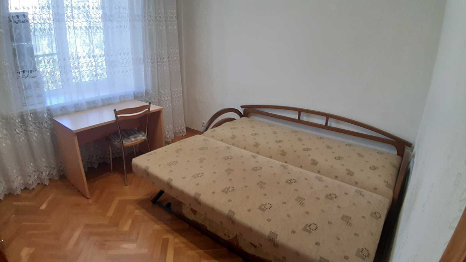 Оренда 3-кімнатної квартири 70 м², Казанська вул., 18