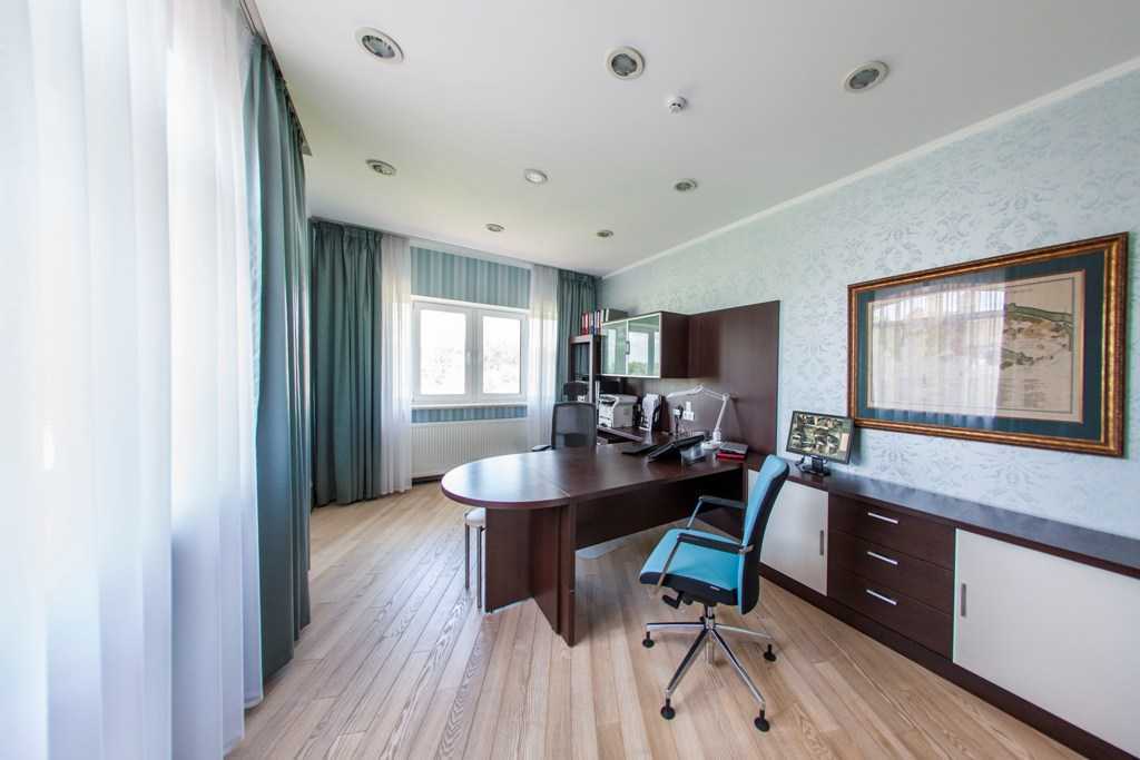 Продажа дома 500 м², Соловяненка