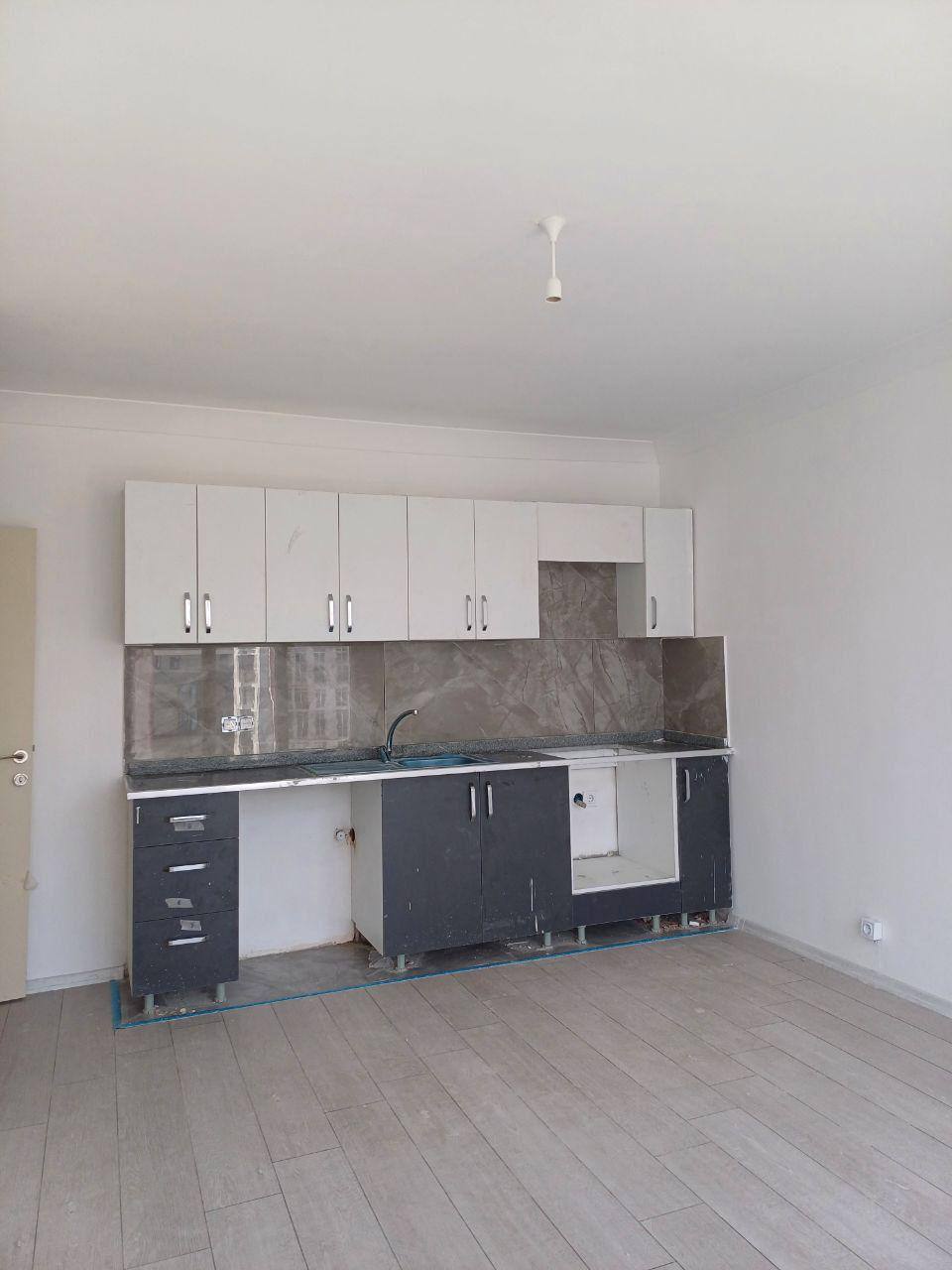 Продажа 2-комнатной квартиры 92 м²