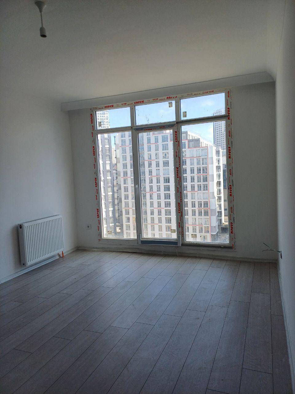 Продажа 2-комнатной квартиры 92 м²