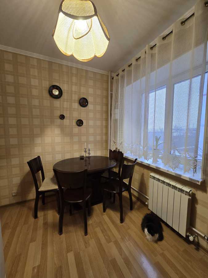Продажа 3-комнатной квартиры 70 м², Академика Крымского ул., 4