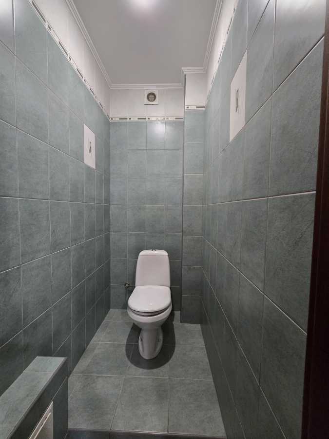 Продажа 3-комнатной квартиры 70 м², Академика Крымского ул., 4