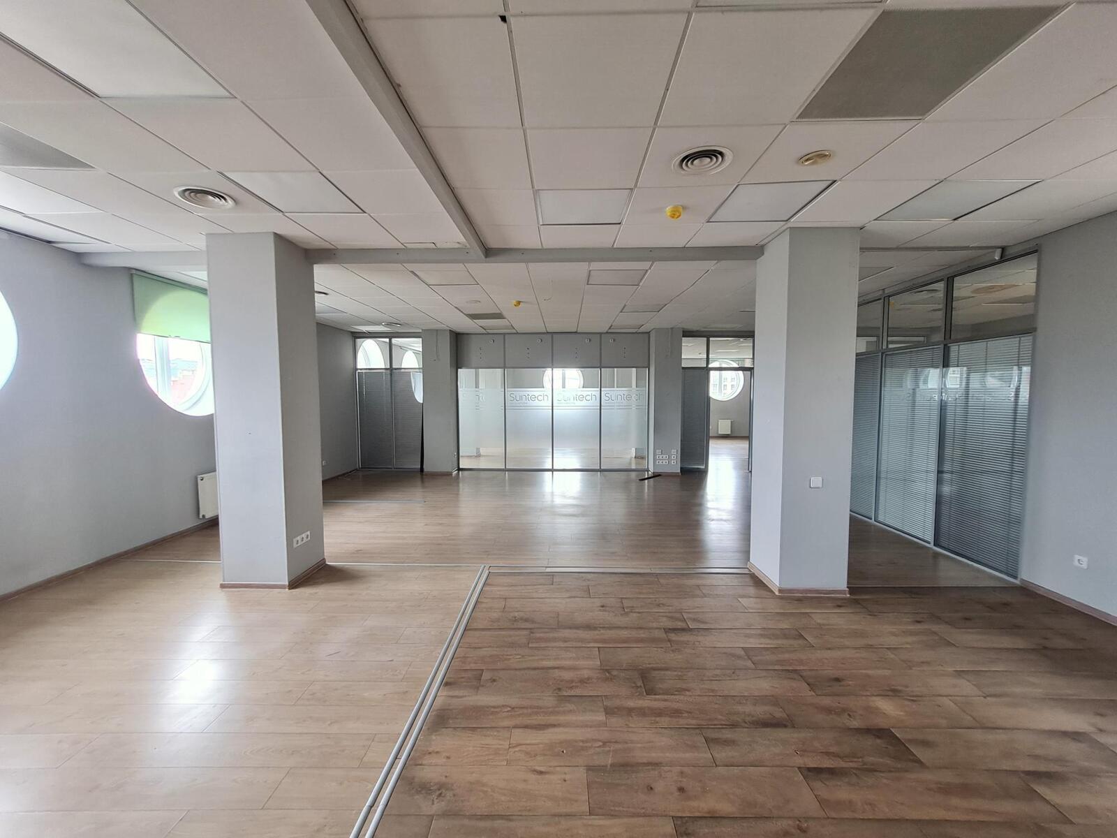 Оренда офісу 425 м², Іллінська вул.