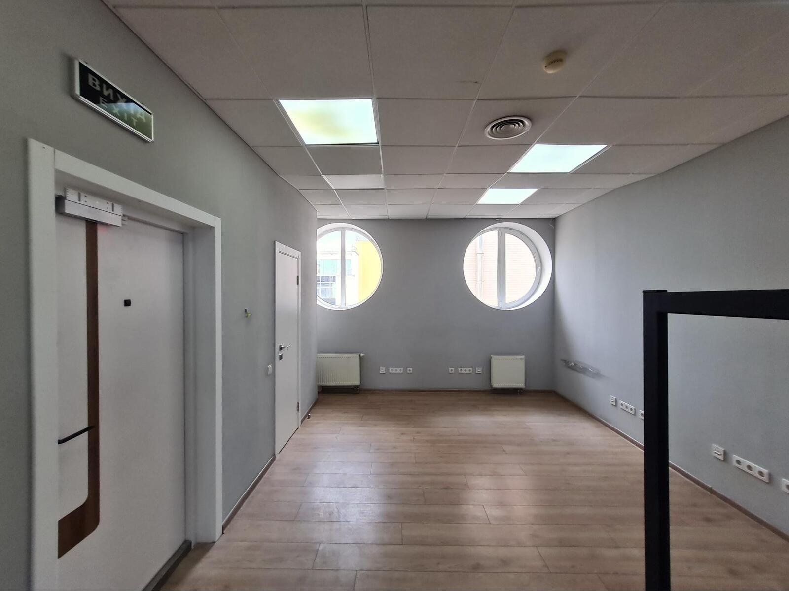 Оренда офісу 425 м², Іллінська вул.