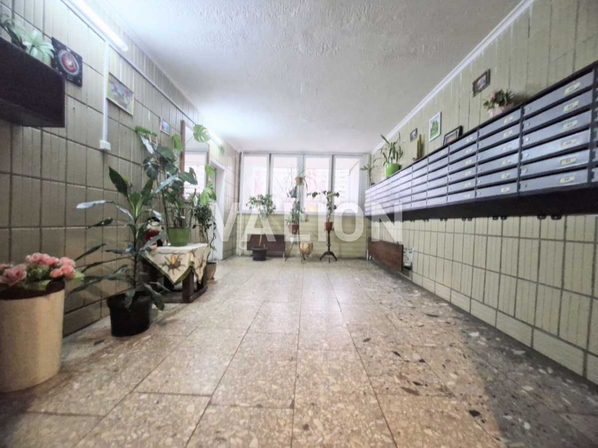 Продажа 2-комнатной квартиры 61 м², Ревуцкого ул., 7А