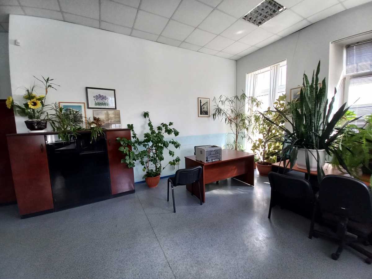 Аренда офиса 42 м², Владимира Моссаковского ул., 6А