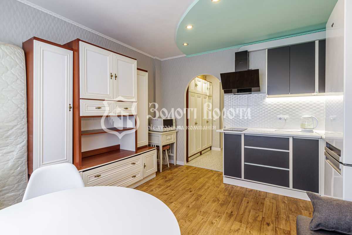 Продаж 1-кімнатної квартири 18.4 м², Левандовська вул., 4