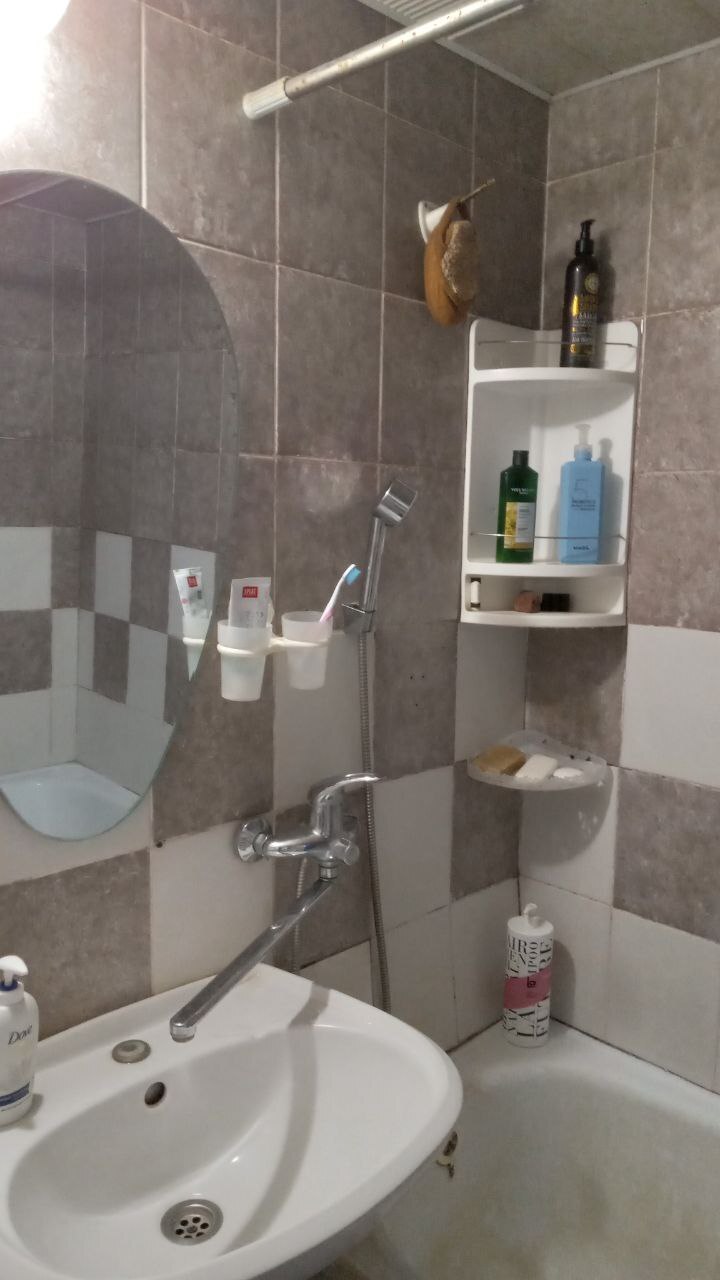 Продажа 3-комнатной квартиры 66.3 м², Академика Королева ул.