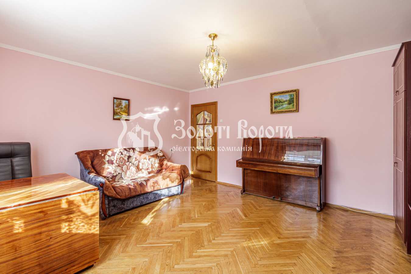 Продажа 3-комнатной квартиры 83 м², Кловский спуск, 18