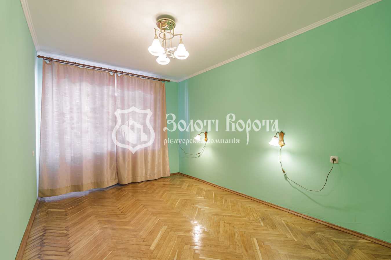 Продажа 3-комнатной квартиры 83 м², Кловский спуск, 18