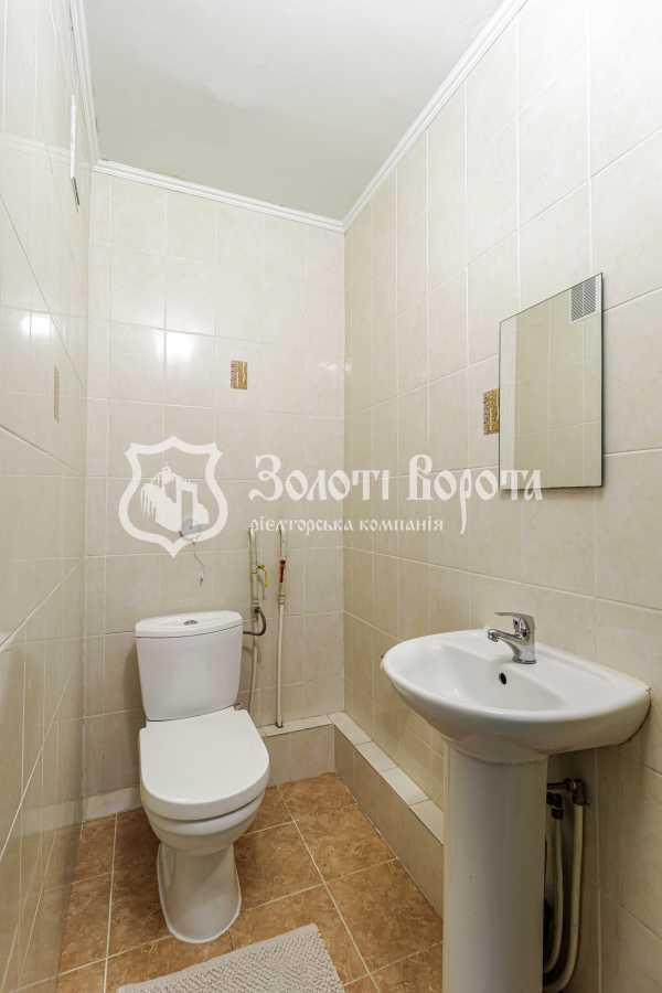 Продажа 3-комнатной квартиры 83 м², Кловский спуск, 18