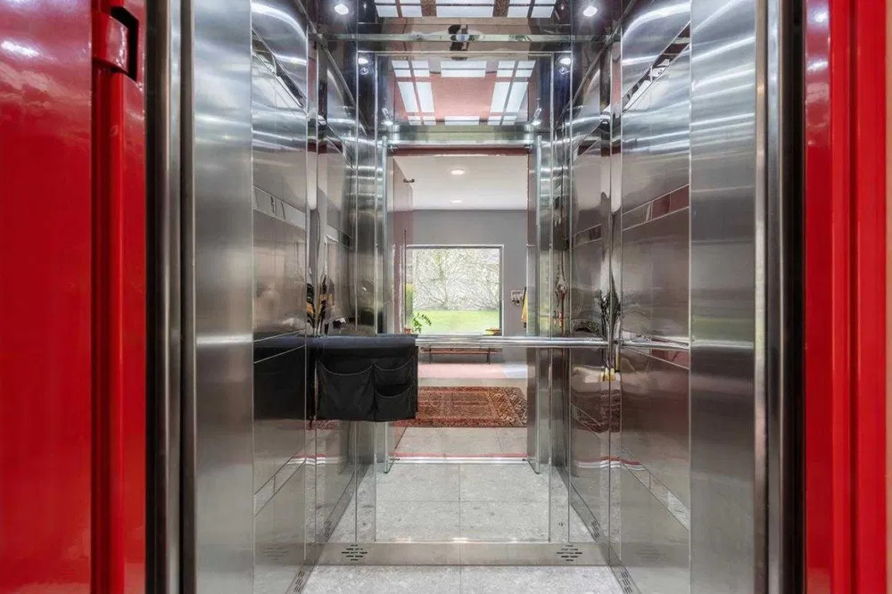 Оренда котеджу 405 м², Монтажників вул.