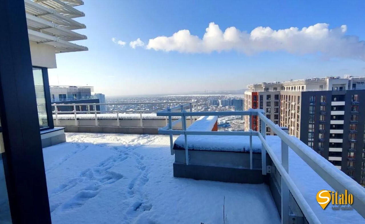 Продажа 4-комнатной квартиры 115 м², Днепровская наб., 18А