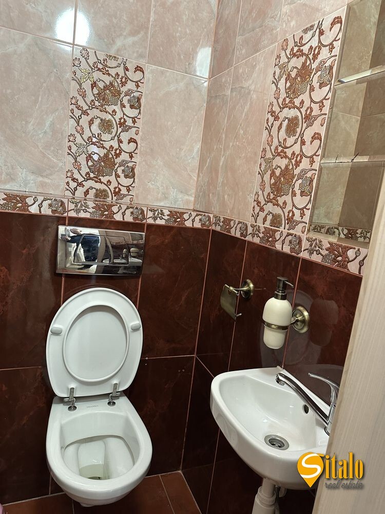 Продажа 3-комнатной квартиры 87 м², Днепровская наб., 26Б