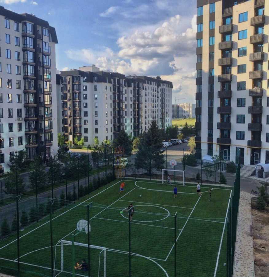 Продажа 2-комнатной квартиры 70 м², Героев Небесной Сотни просп.