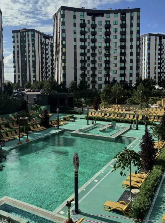 Продажа 2-комнатной квартиры 70 м², Героев Небесной Сотни просп.