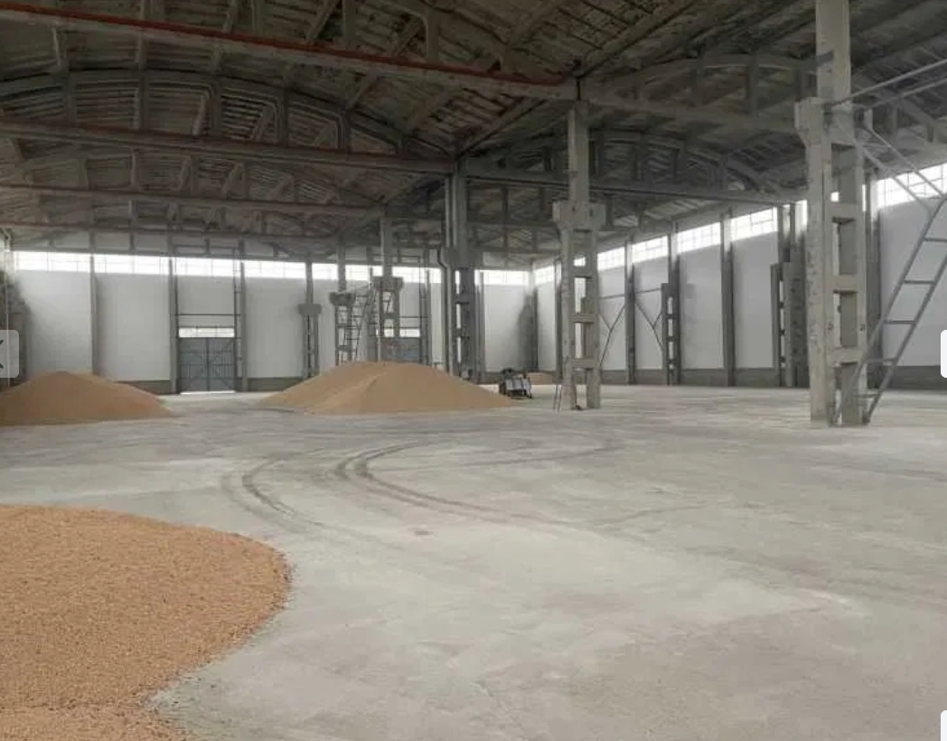 Аренда склада 4000 м², Новониколаевская дор.