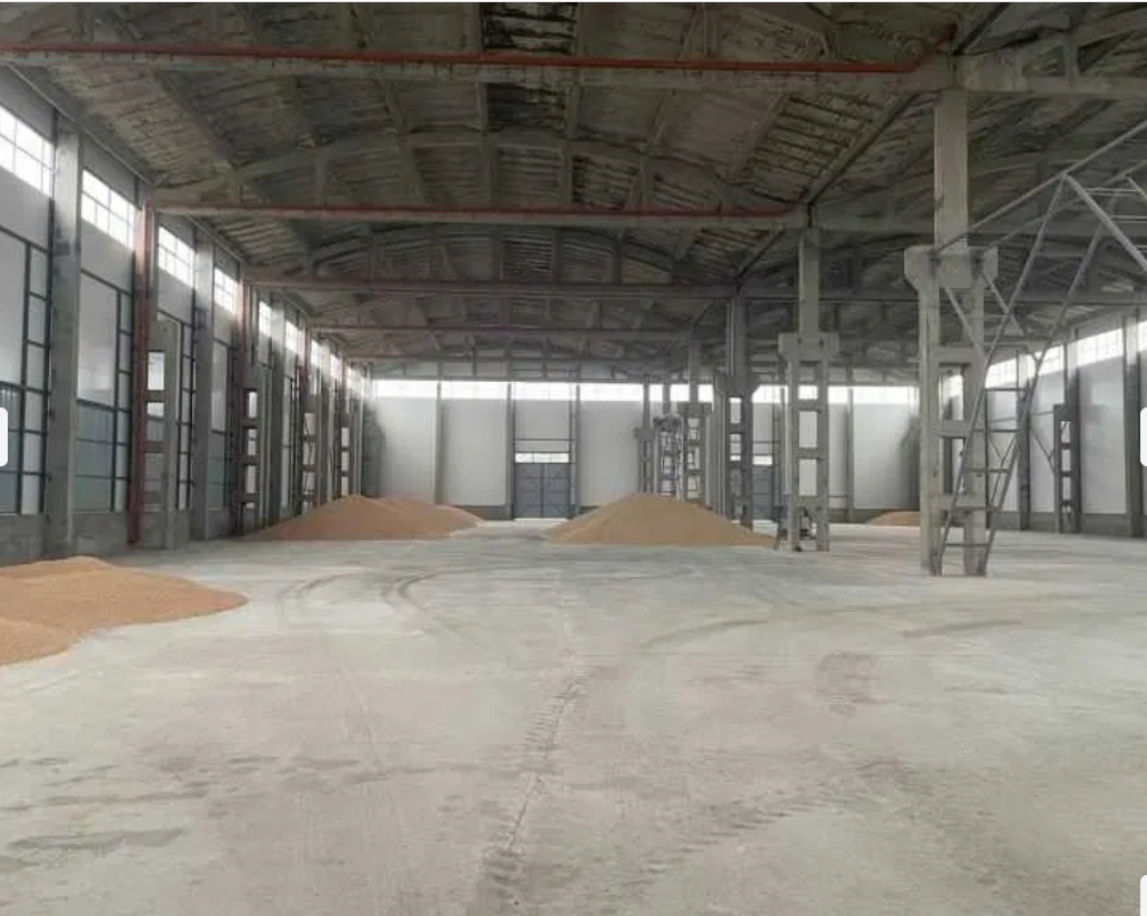 Аренда склада 4000 м², Новониколаевская дор.