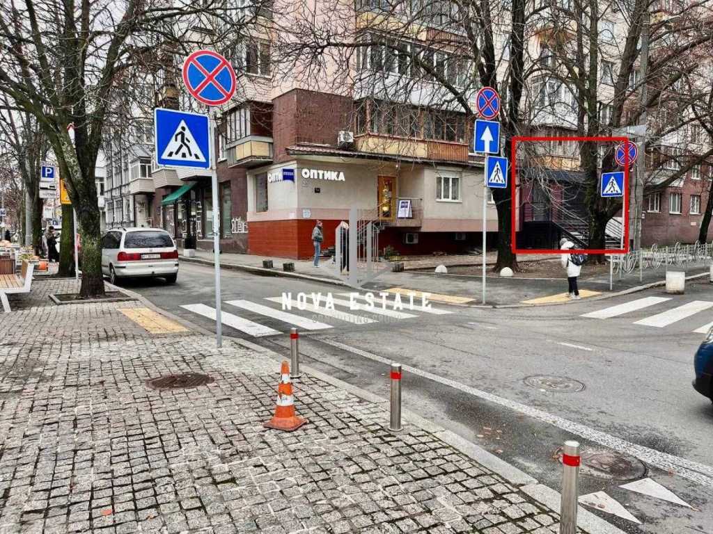 Аренда другого торгового помещения 50 м², Никольский пер., 1/25