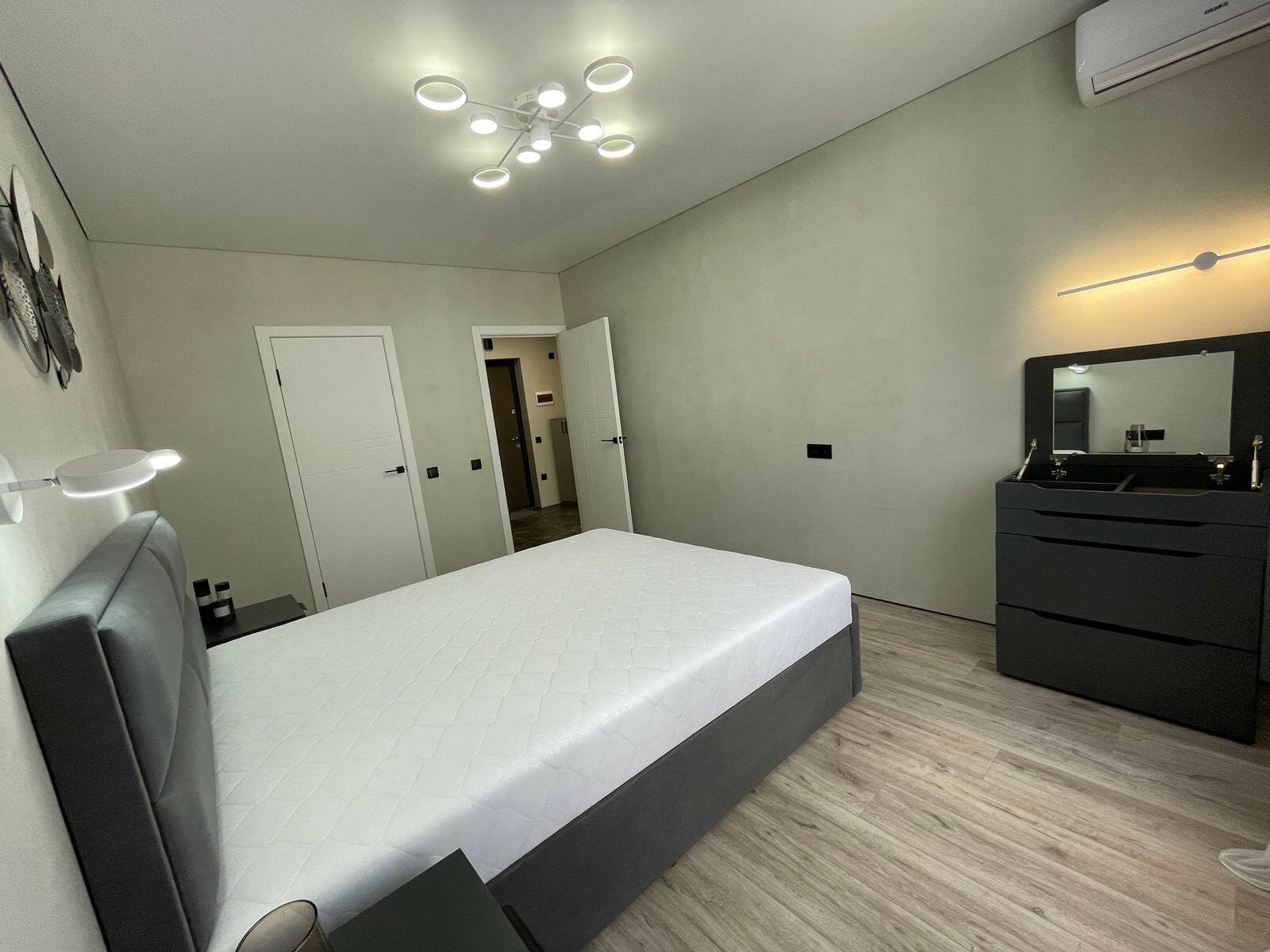 Продаж 1-кімнатної квартири 45 м², ЖК Дніпровська Брама 2, Будинок 2 (Секція 5)