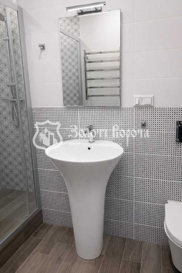 Продажа 3-комнатной квартиры 125 м², Деловая ул., 2Б