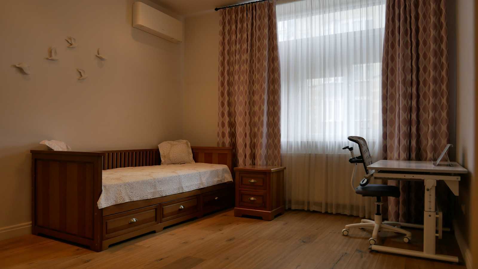 Продаж 3-кімнатної квартири 126 м², Кудряшова вул., 16