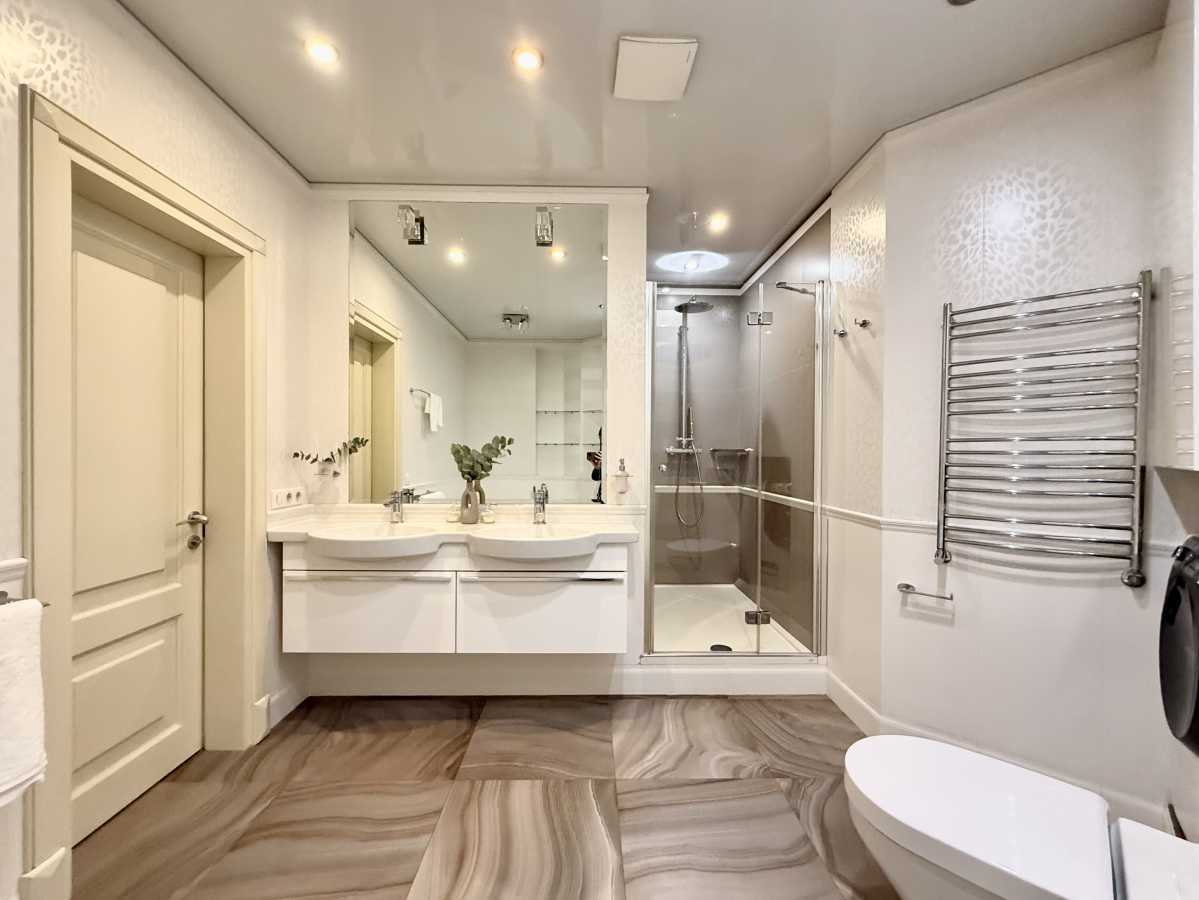 Продаж 3-кімнатної квартири 167.4 м², Голосіївський просп., 30Б