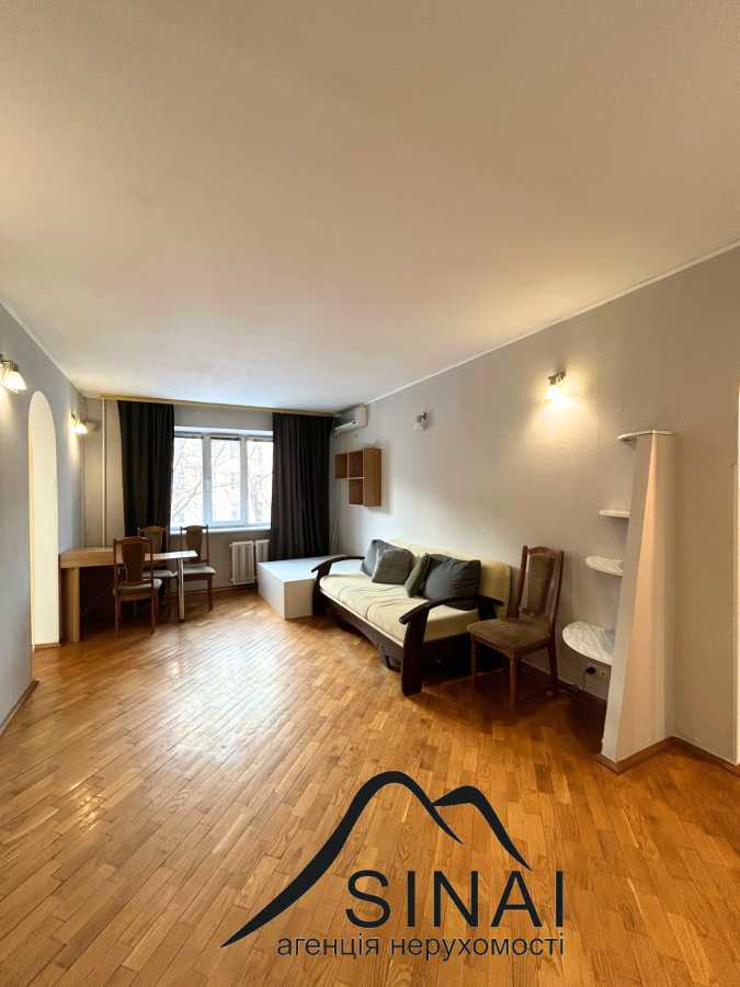 Продаж 3-кімнатної квартири 69.6 м², Котельникова вул., Драгоманова, 42А