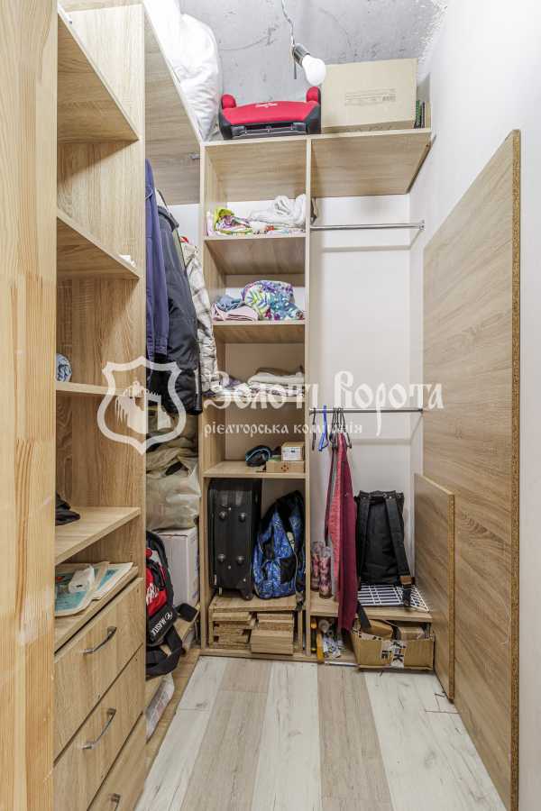 Продаж 2-кімнатної квартири 64 м², Соборна вул., 126/14