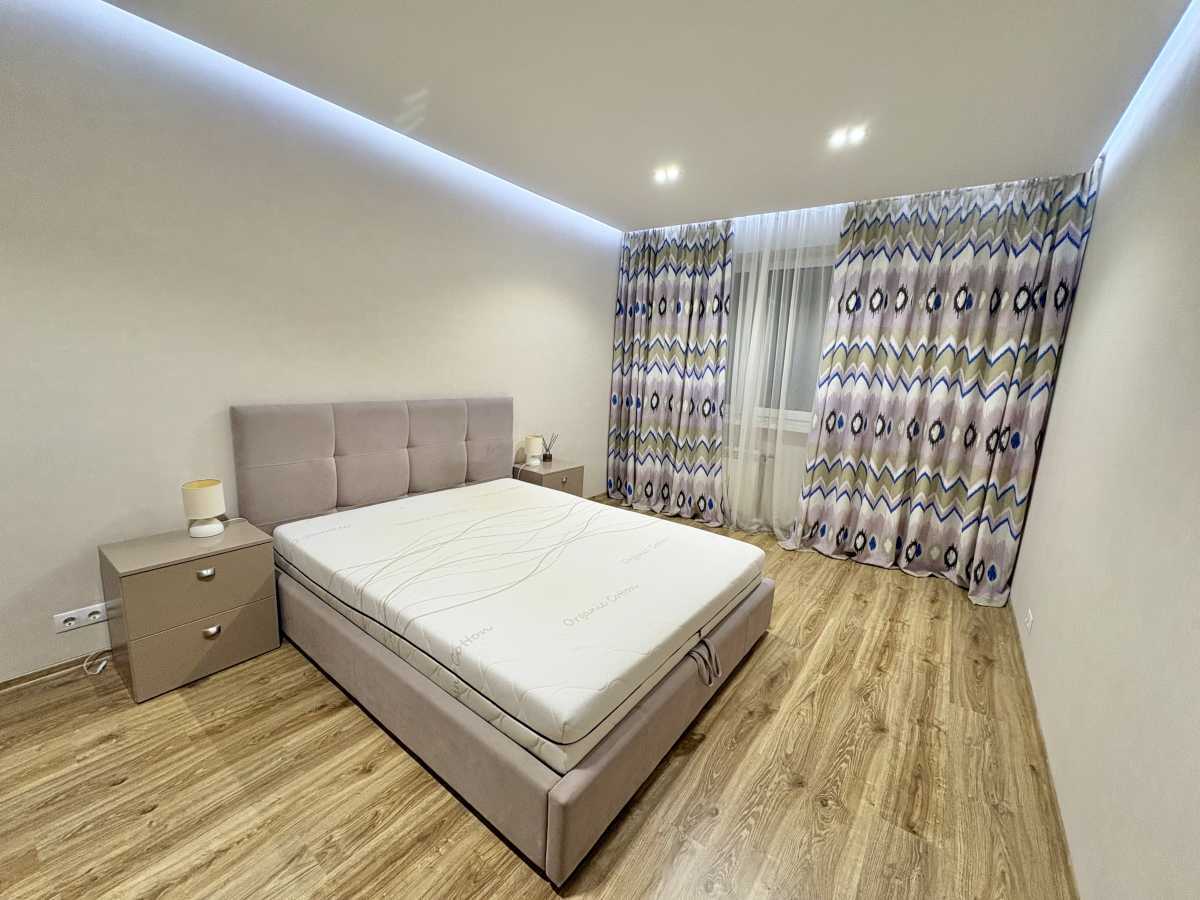 Аренда 1-комнатной квартиры 43 м², Юрия Кондратюка ул., 5