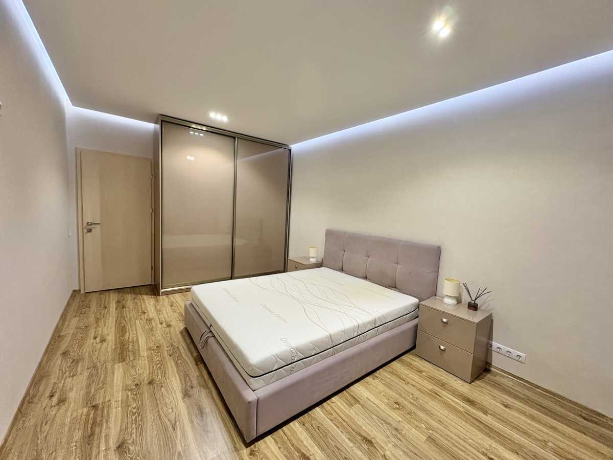 Аренда 1-комнатной квартиры 43 м², Юрия Кондратюка ул., 5